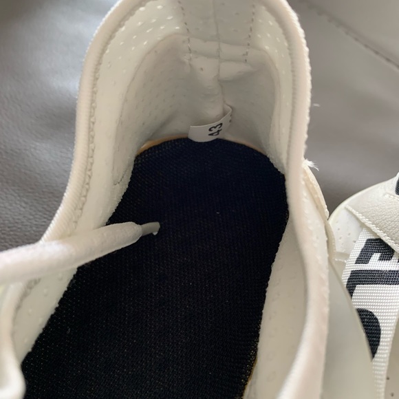 Athletic shoes new - Picture 7 of 7